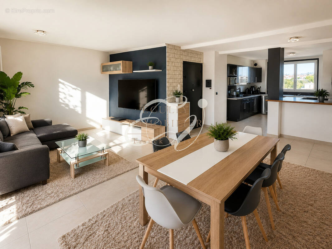 Appartement à L'ARBRESLE