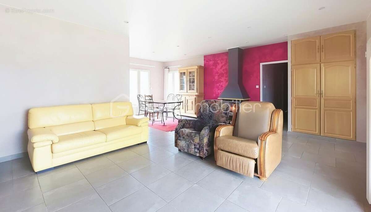 BEAU PLAIN-PIED 4 chambres - 1600m² Terrain Arboré - photo 3