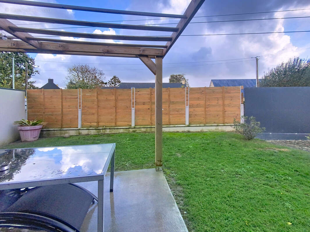 Maison à DONVILLE-LES-BAINS