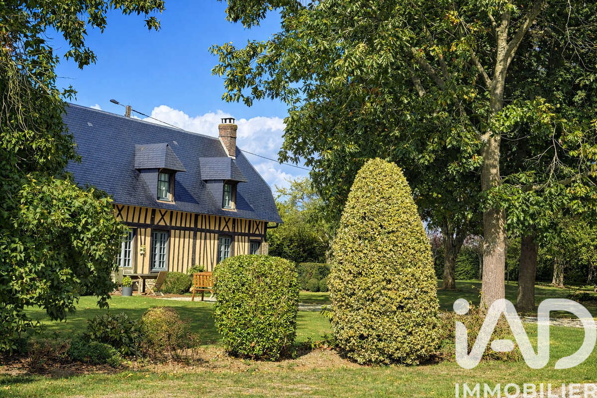 Maison 236 m² à Sacquenville  - photo 5