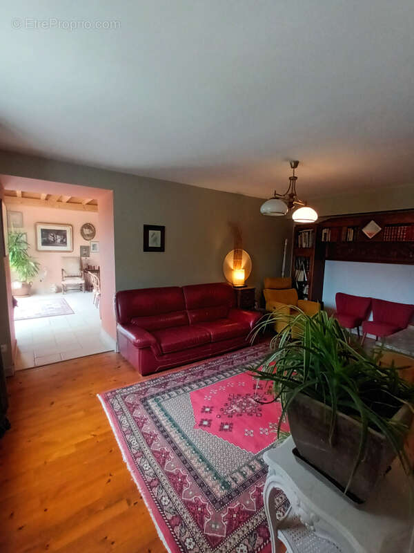 Maison à VEYRINS-THUELLIN