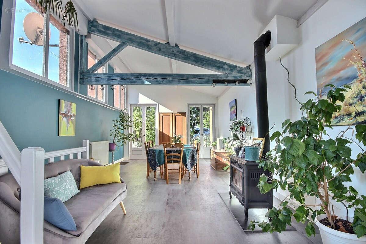 Maison à BELLEGARDE-EN-FOREZ