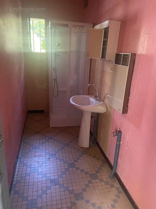 Maison à LA CHAPELLE-POUILLOUX