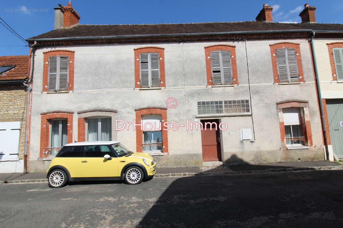 Maison à BEAUMONT-DU-GATINAIS
