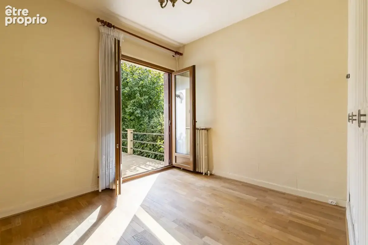 CHAVILLE limite VIROFLAY - Ensemble de 2 maisons sur jolie parcelle - photo 8