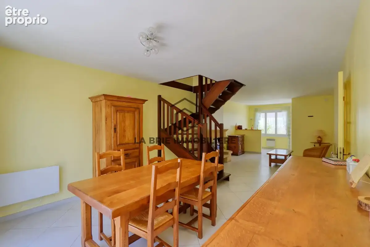 Photo Maison à Brie-Comte-Robert au prix de 289 000€