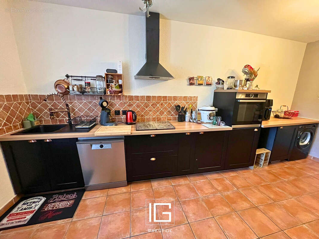 Appartement à SIGNES