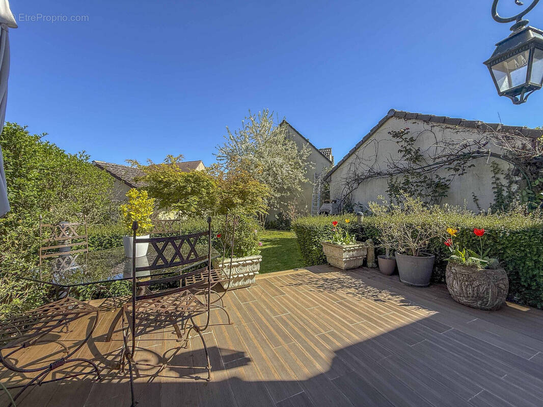 Maison à COURDIMANCHE