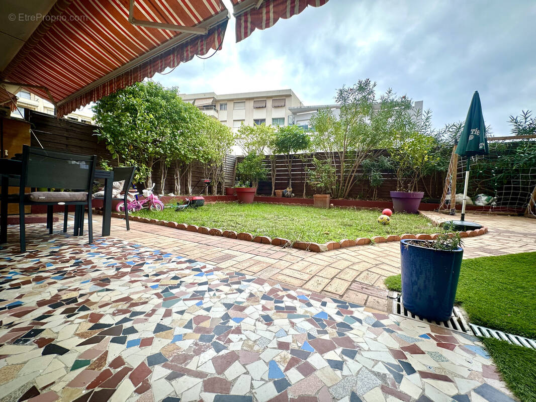 Appartement à ROQUEBRUNE-CAP-MARTIN