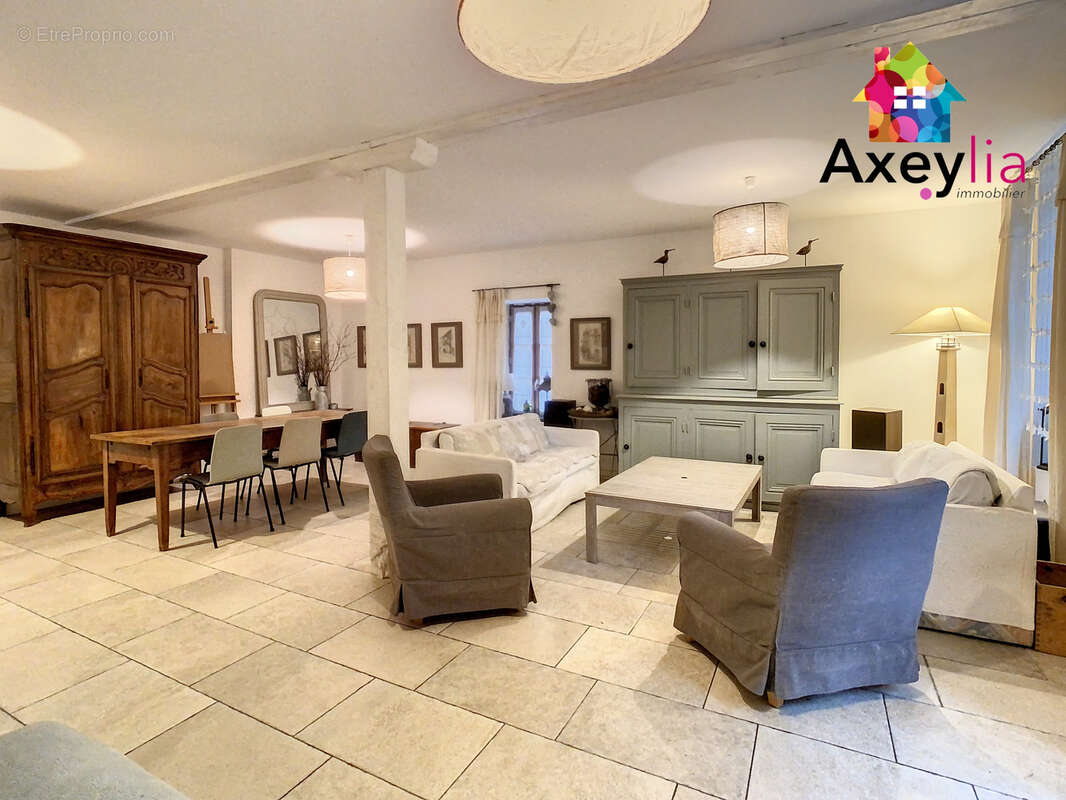 Maison à SAINT-HAON-LE-CHATEL