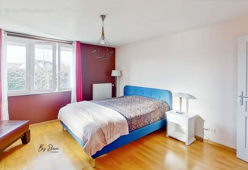 Maison à BUSSY-SAINT-GEORGES