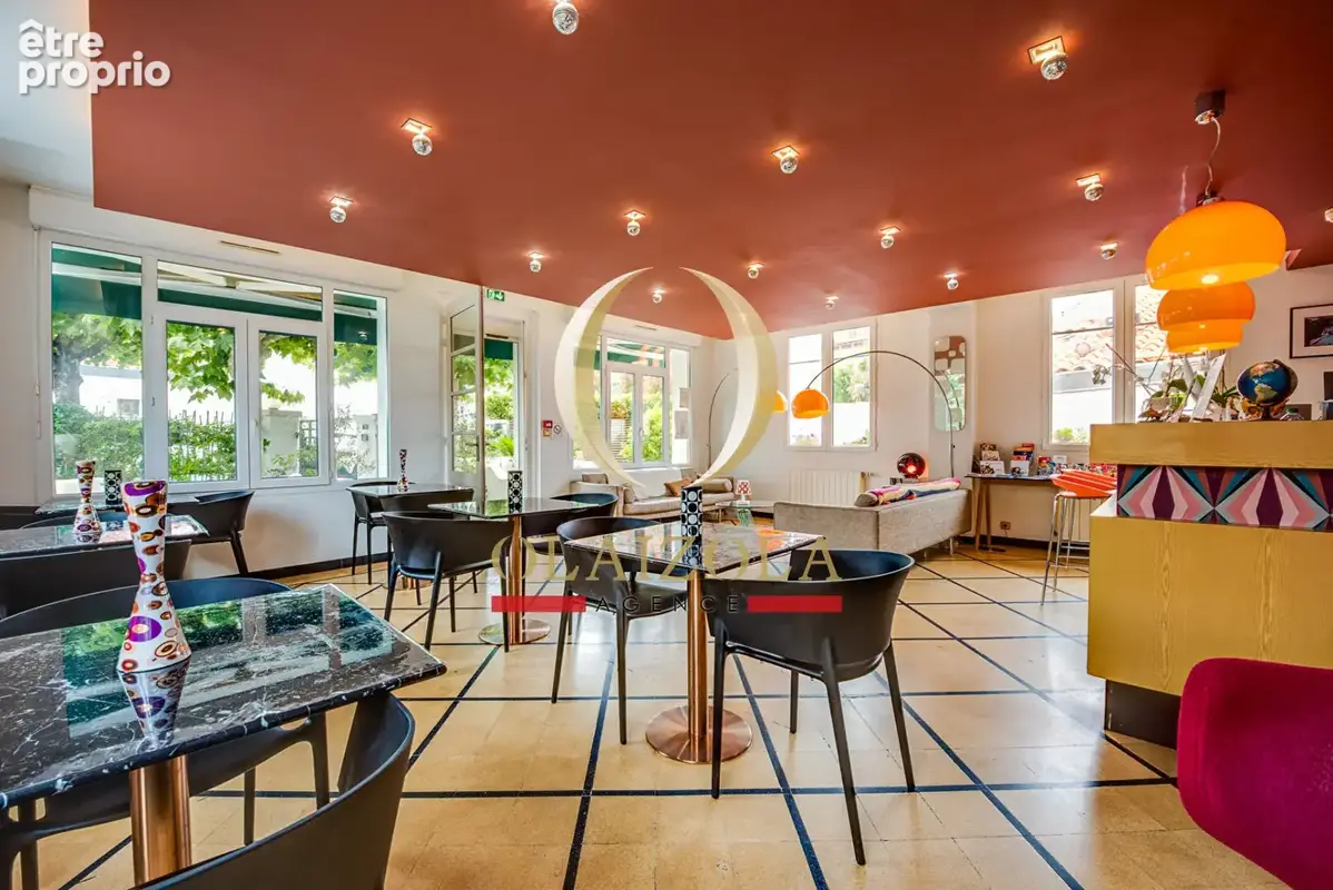 BIARRITZ : Vente des murs et du fonds de commerce d'un hôtel 3 étoiles avec licence IV - photo 5