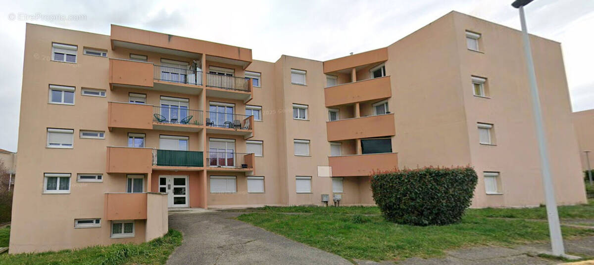 Photo 1 - Appartement à ROCHE-LA-MOLIERE