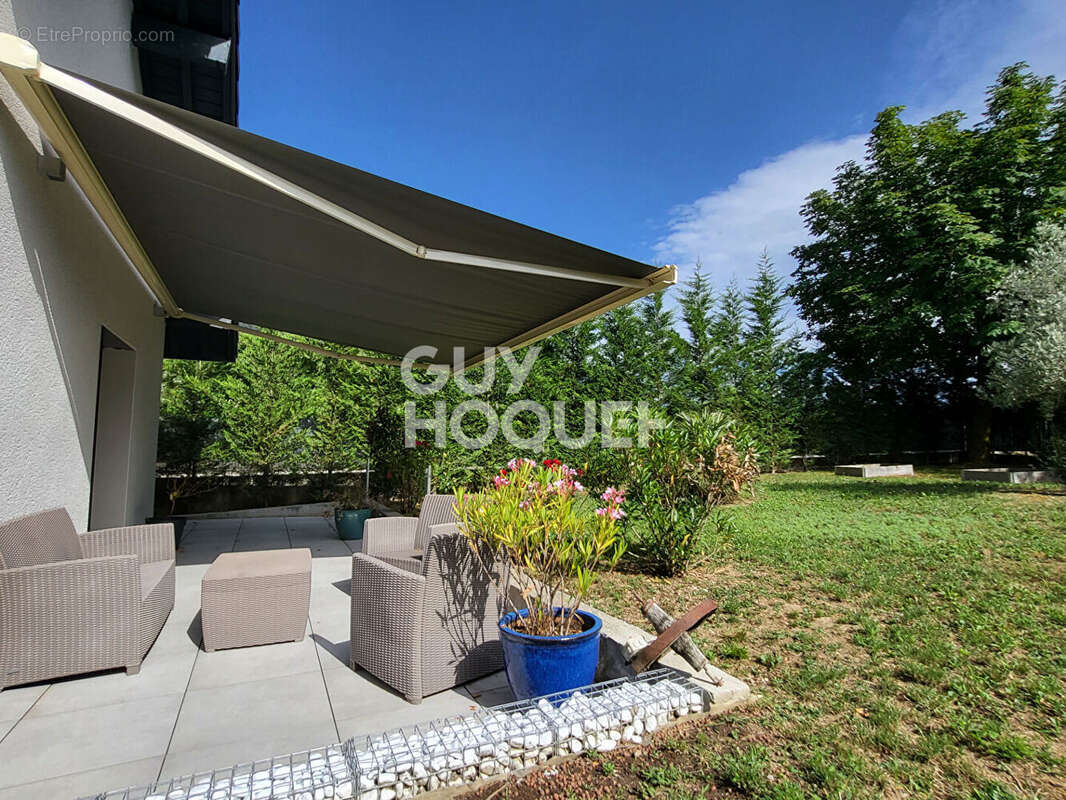 Maison à CHALLES-LES-EAUX