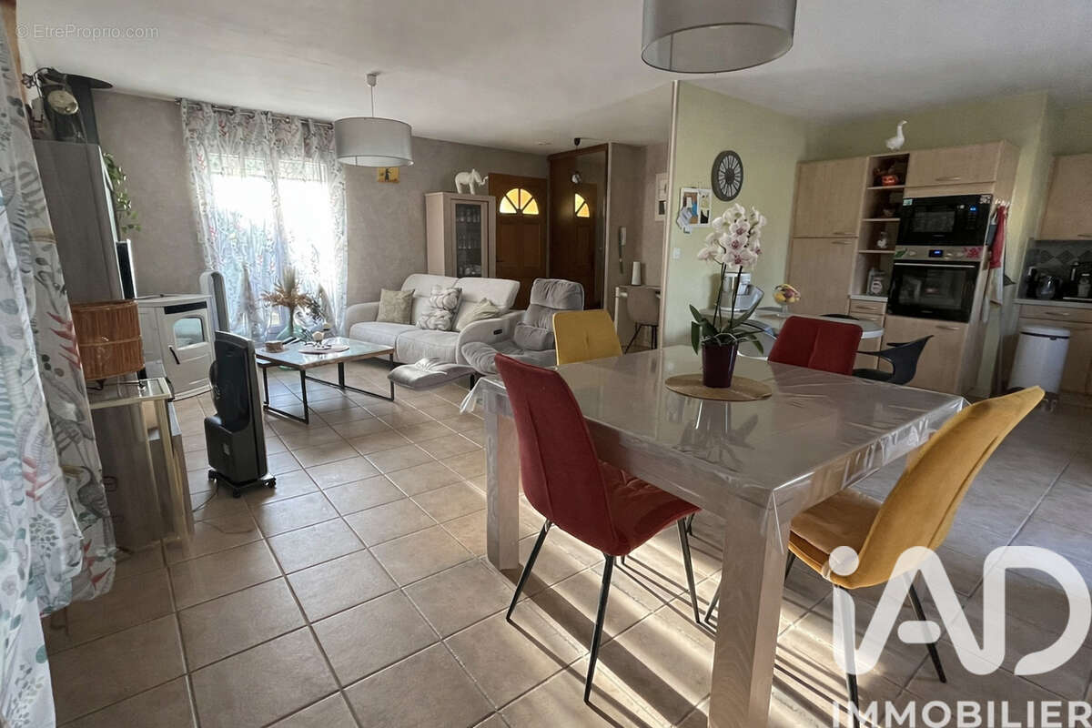 Photo 4 - Maison à PERONNAS