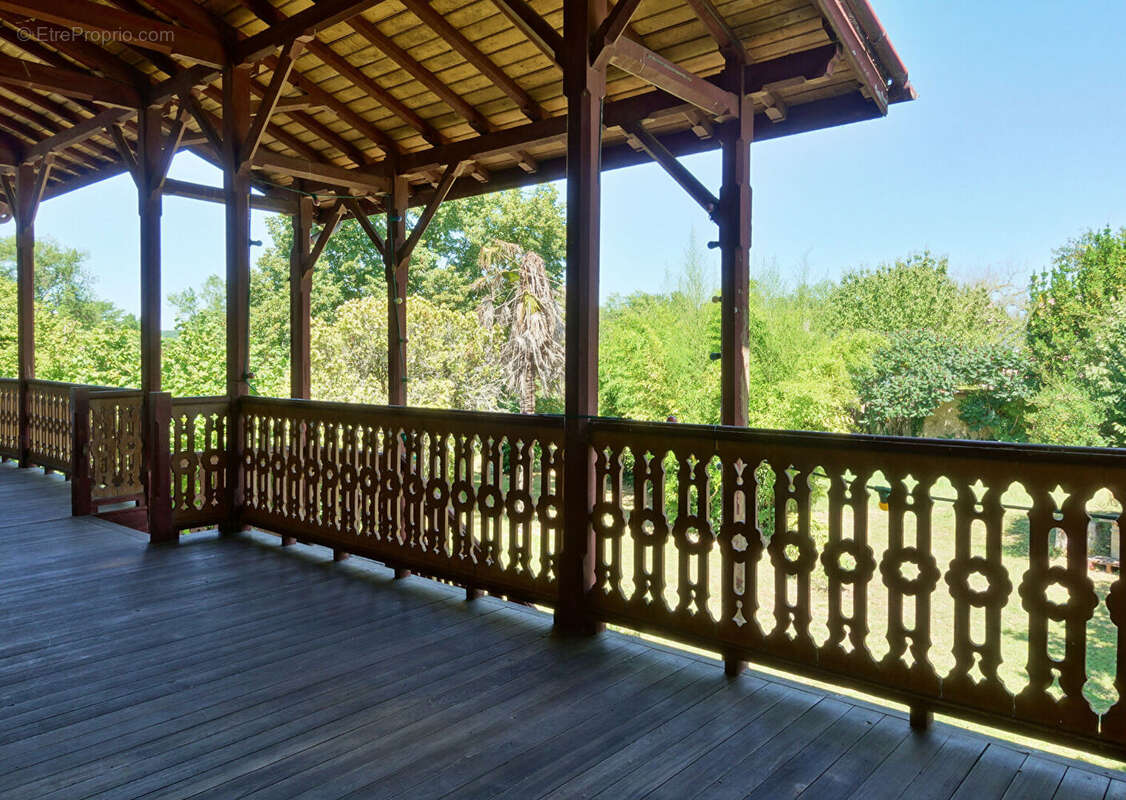 Maison à QUINSAC