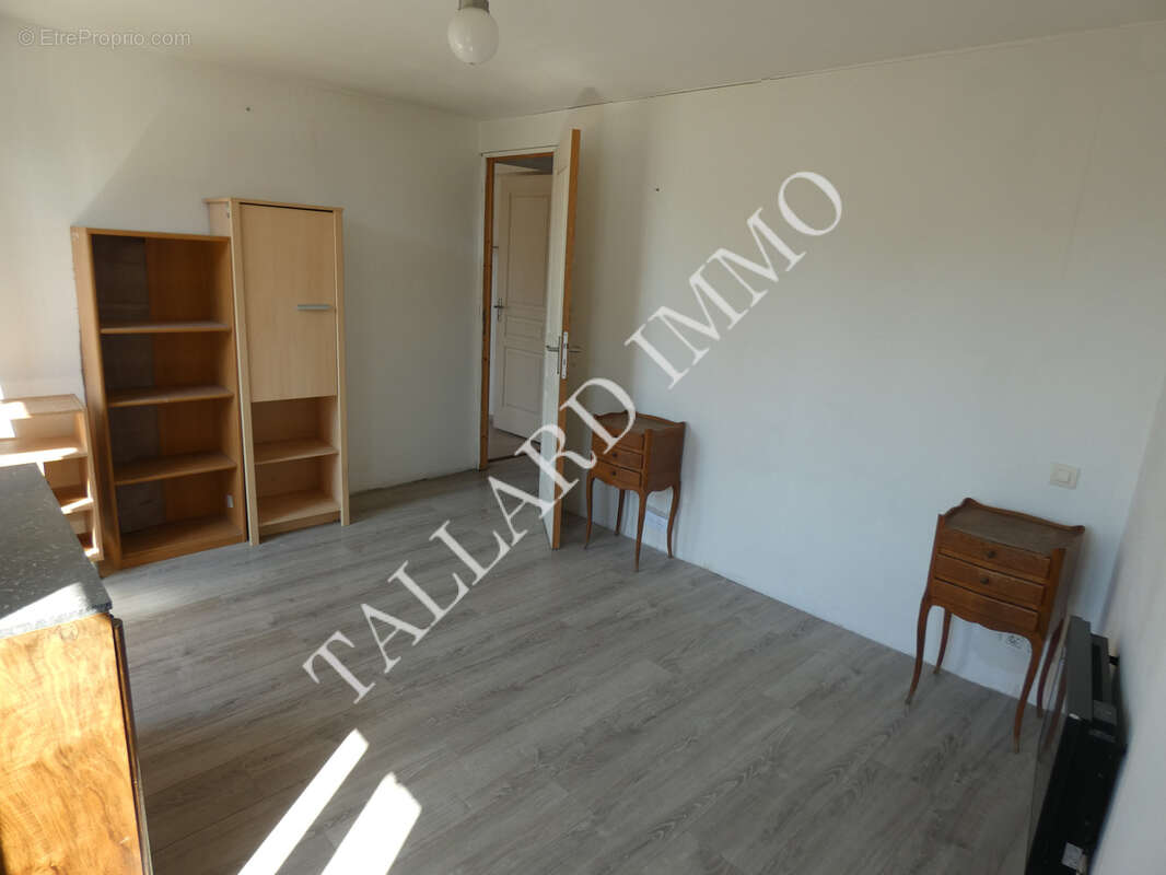Maison T3 avec terrasse, cave, combles aménageables - photo 17