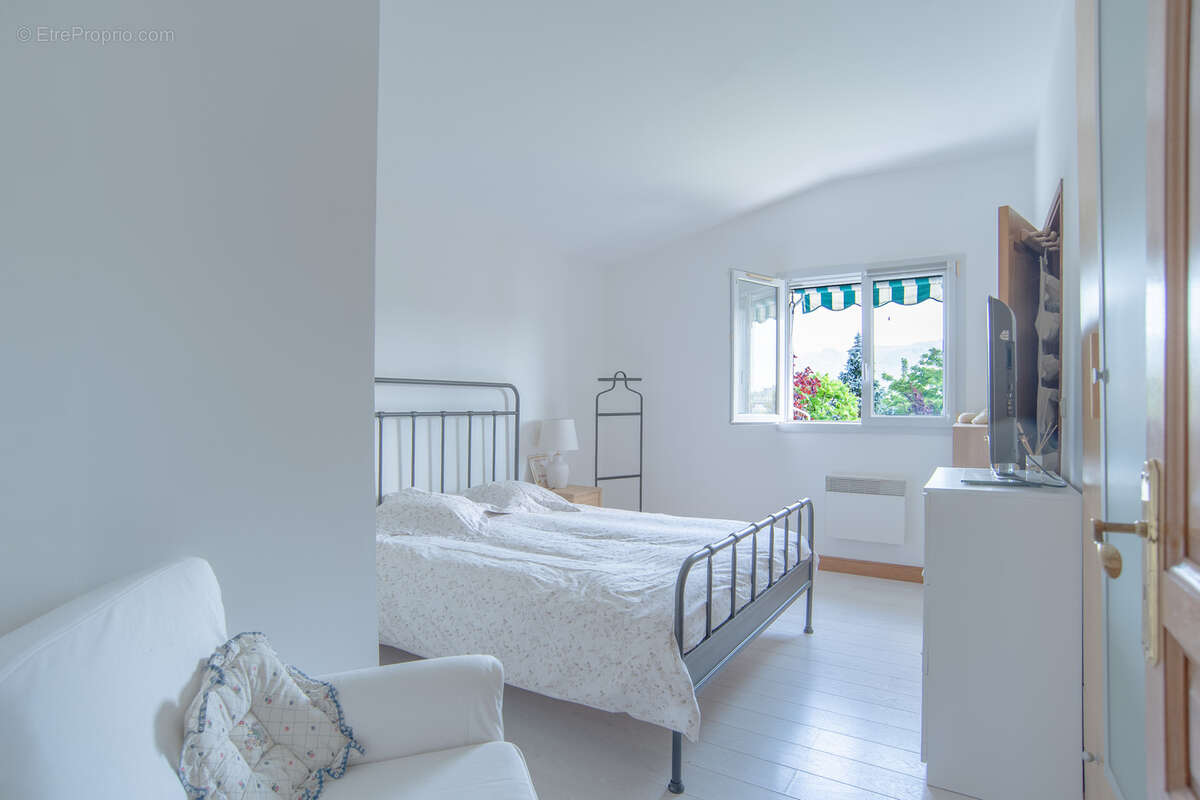 Maison Vue Trois Couronnes - photo 4