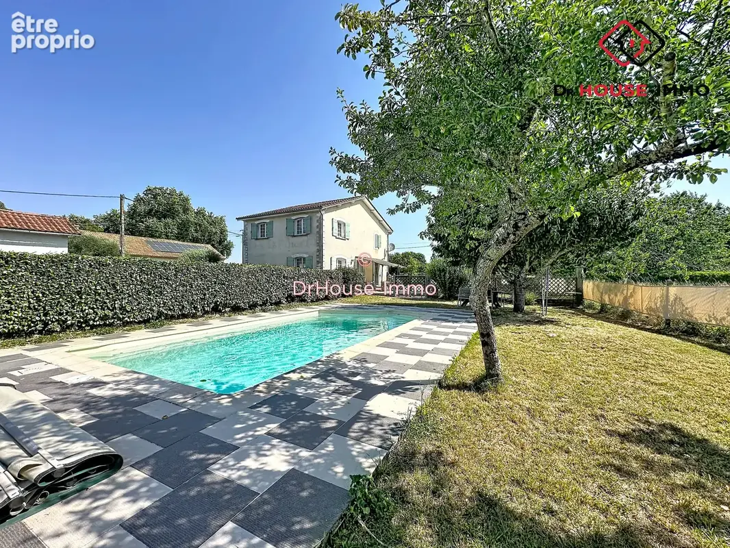 Maison 7 pièces 198 m² à vendre à Aubeterre-Sur-Dronne (16390) - photo 15