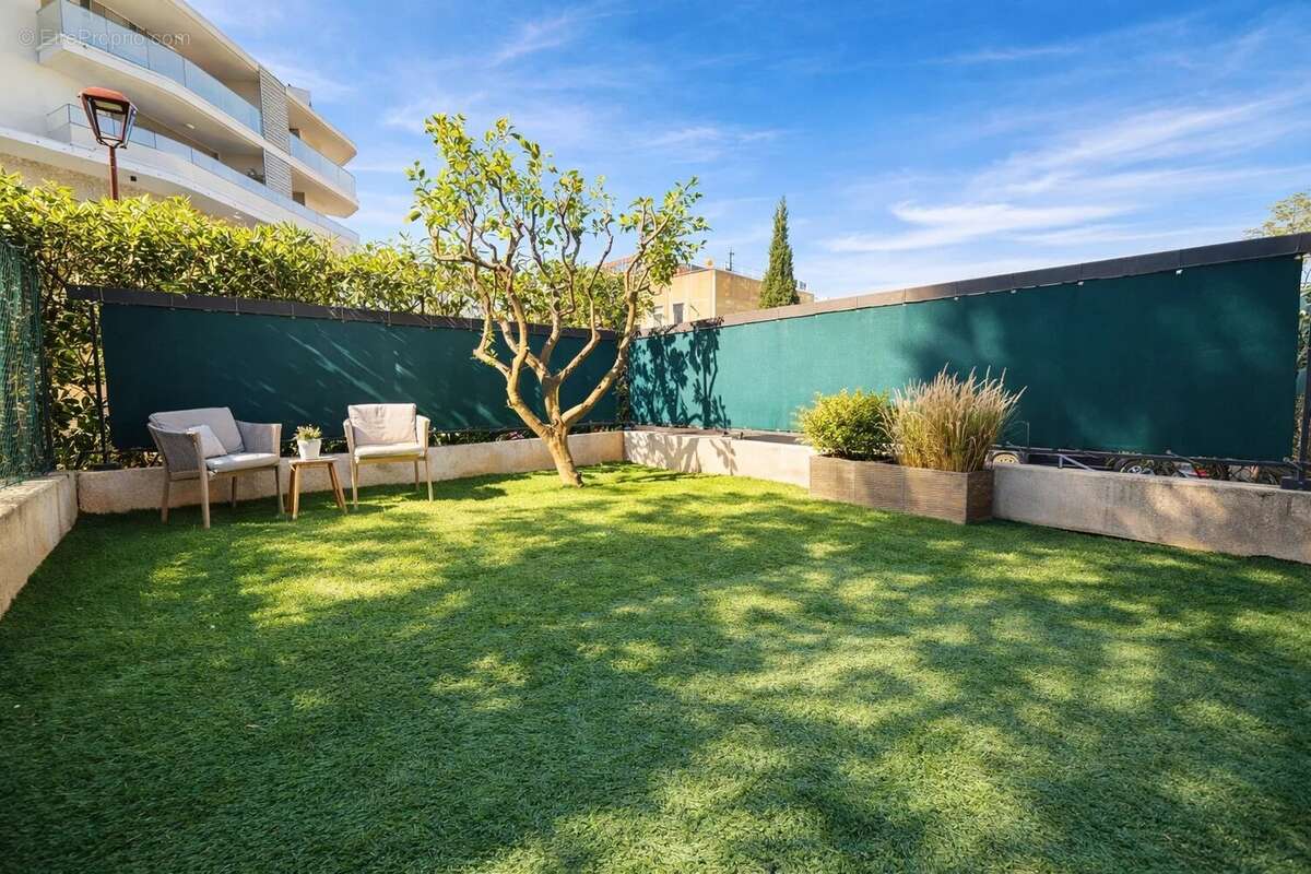 Appartement à MOUGINS