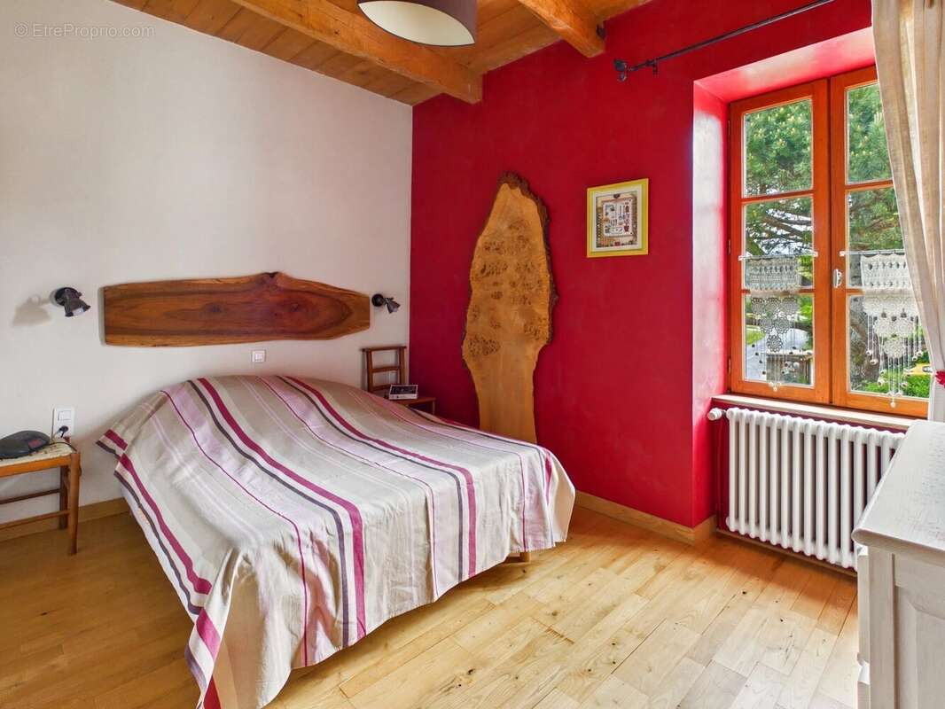 Maison à SAINT-CIRQ-LAPOPIE