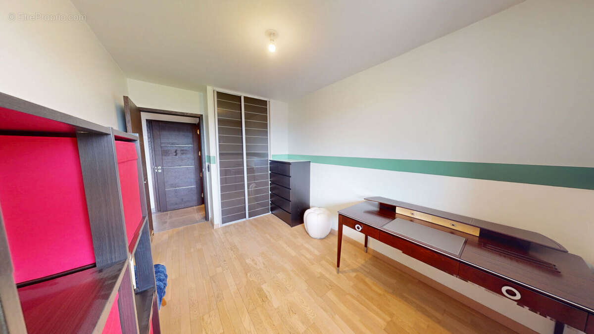 Appartement à SAINT-MARTIN-D'HERES