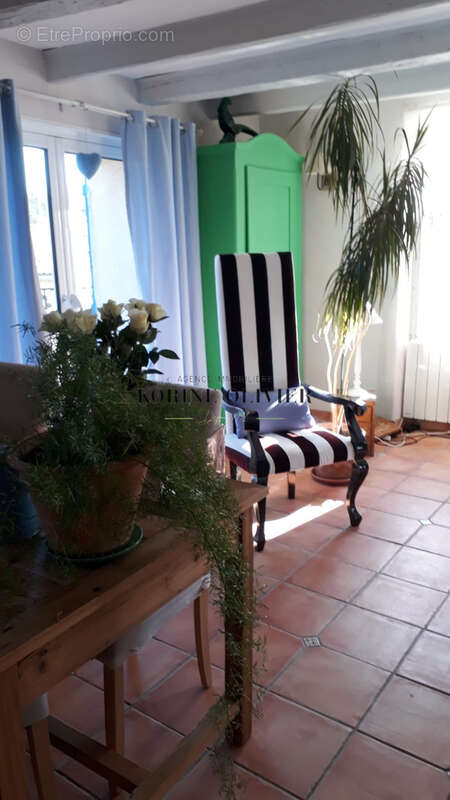 Maison à PEYNIER