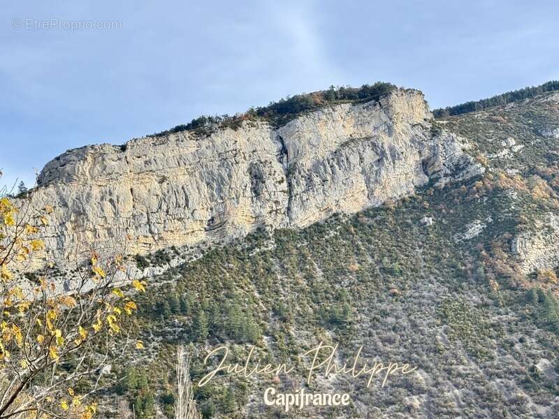 Bien à rénover à LA PIARRE (05) - photo 2