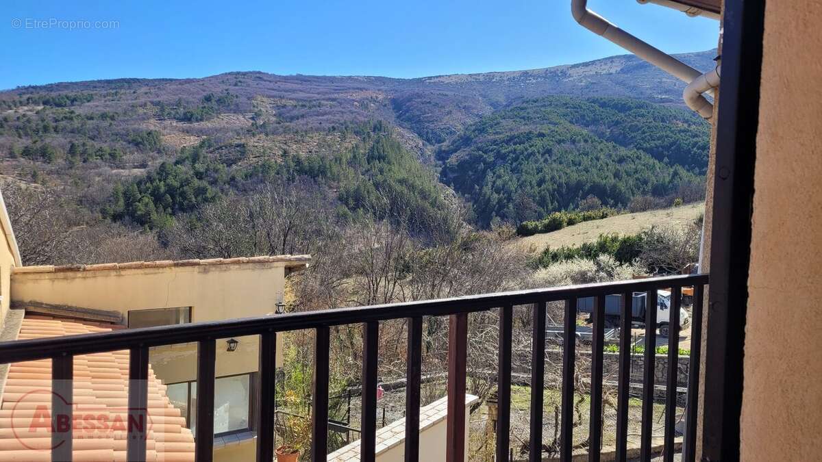 Maison à SAINT-PIERRE-AVEZ