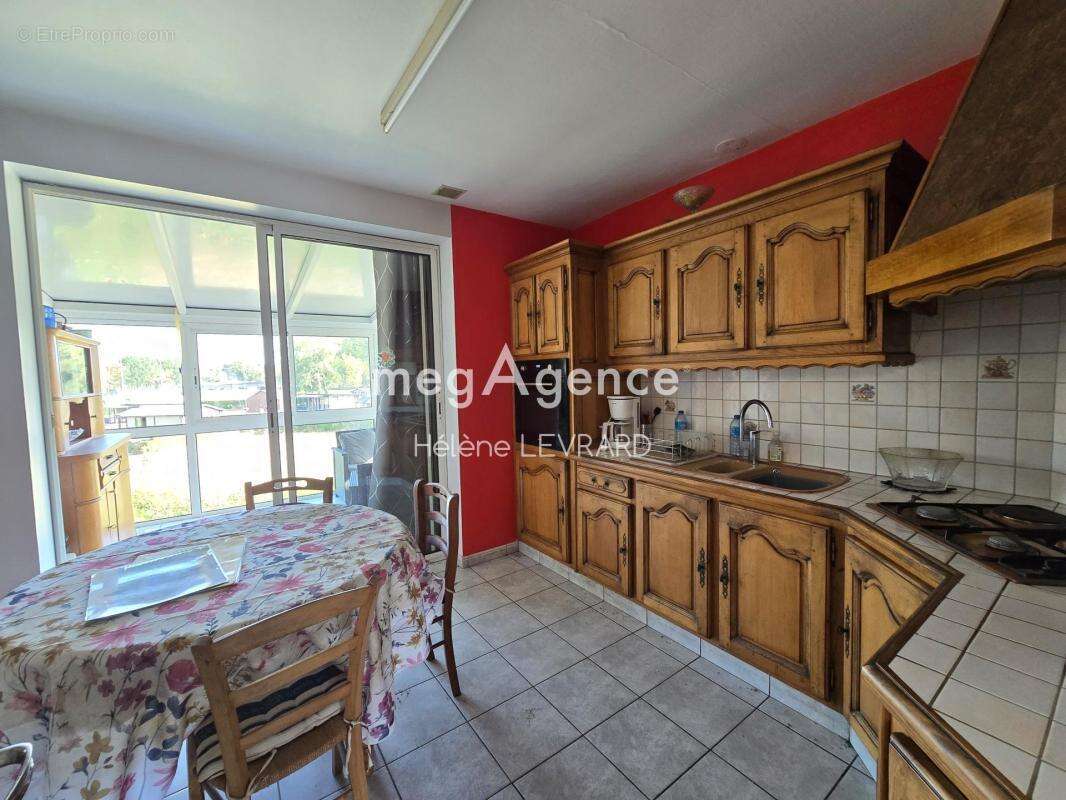 EVRON : Maison 2 chambres, proche centre-ville - photo 3