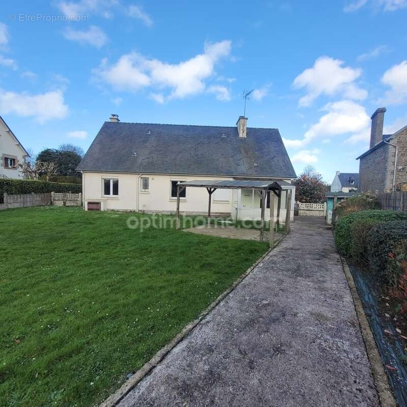 Maison à LA VICOMTE-SUR-RANCE