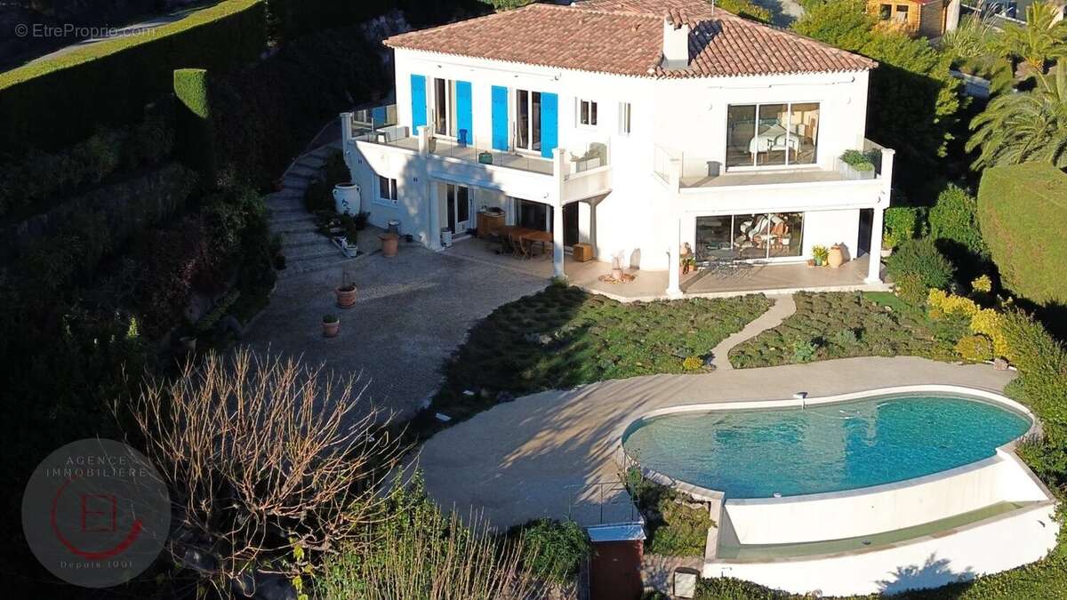 Maison à LES ADRETS-DE-L'ESTEREL