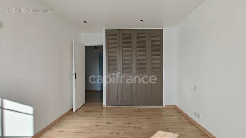 Maison familiale 6 pièces – Vue exceptionnelle sur le lac – Résidence Port Sud - photo 4