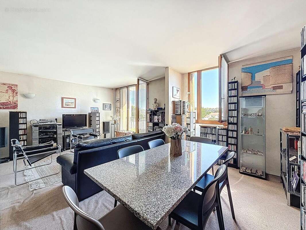 Photo 2 - Appartement à VILLEJUIF