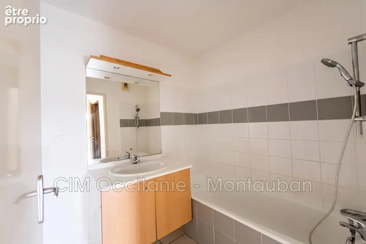 Appartement 50 m² à Saint-Lys  - photo 7