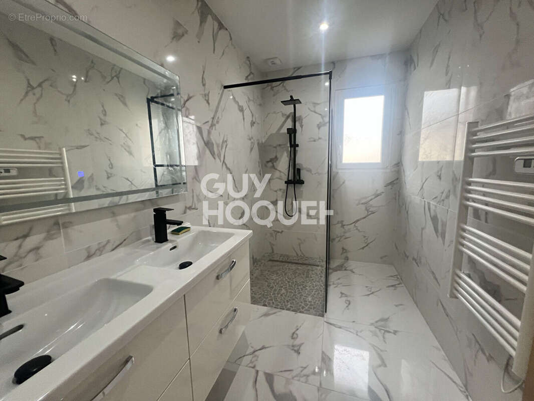 Maison à OS-MARSILLON