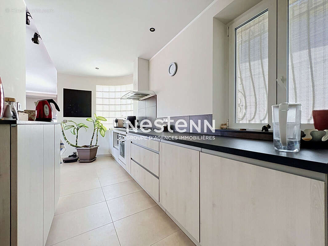 Toit terrasse 75m² en duplex - 5p - 109m² - garage - faible charge - dernier étage - photo 11