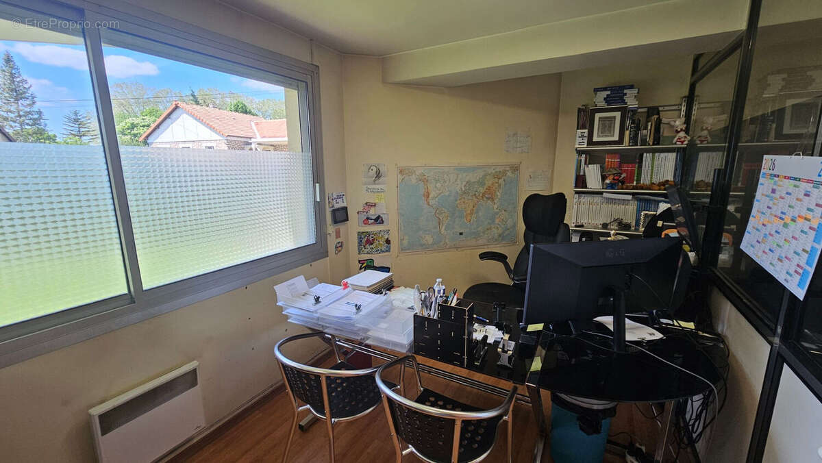 Commerce à SAINT-MAUR-DES-FOSSES