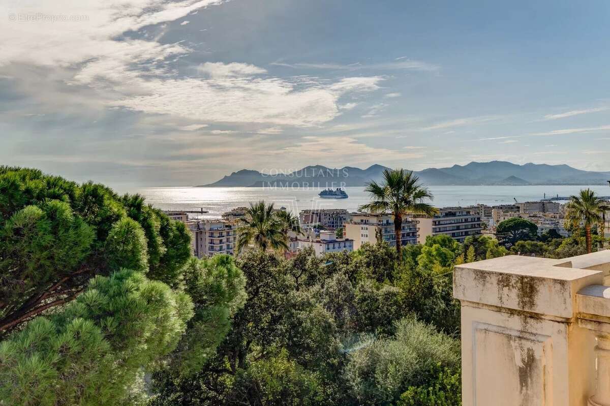 Appartement à CANNES