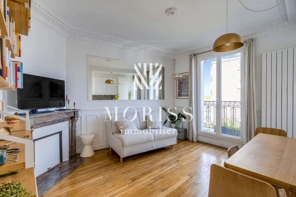 Appartement à PARIS-17E