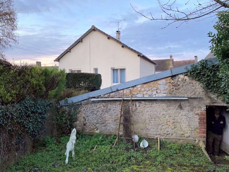 Maison 112 m² à Theil-Sur-Vanne  - photo 6