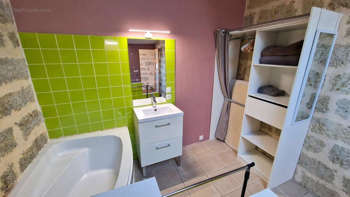 Appartement élégant de 2 chambres au cœur de Pézenas – une opportunité rare - photo 12