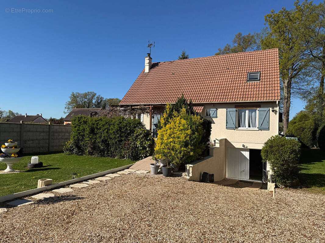 Maison à NONANCOURT