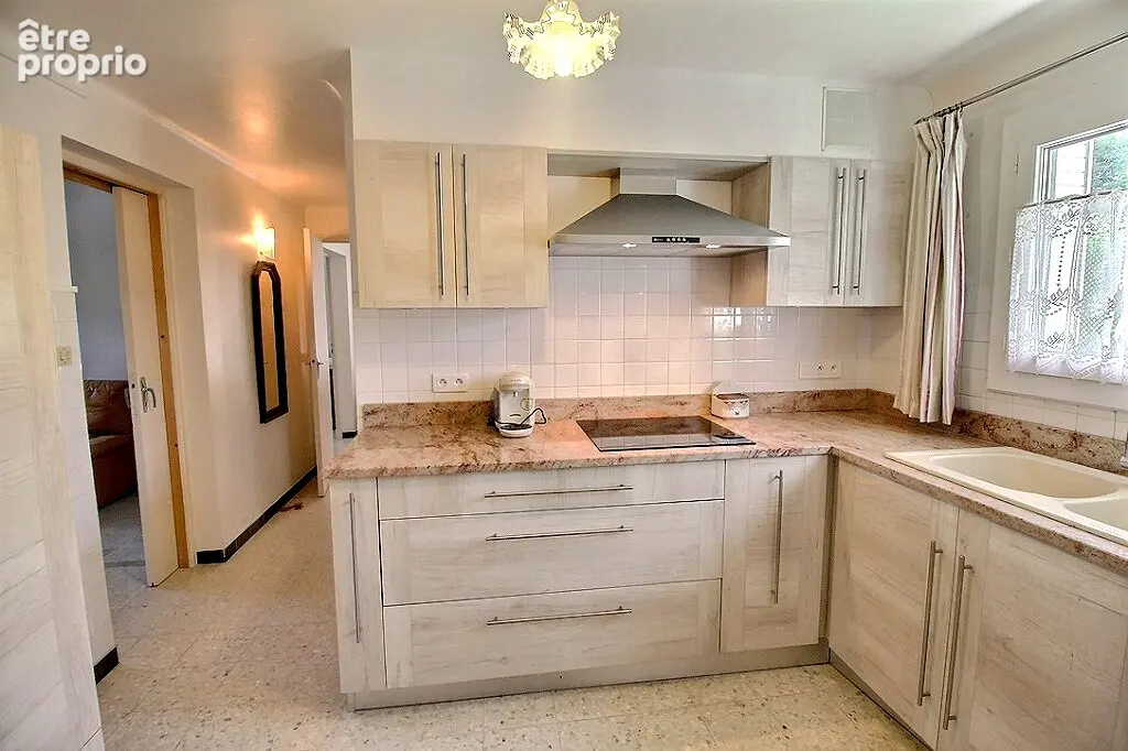 Maison de campagne avec 2 logements, piscine et jardin - photo 9