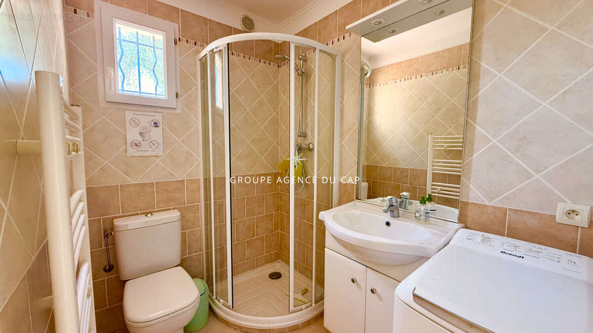 Maison à LES ISSAMBRES