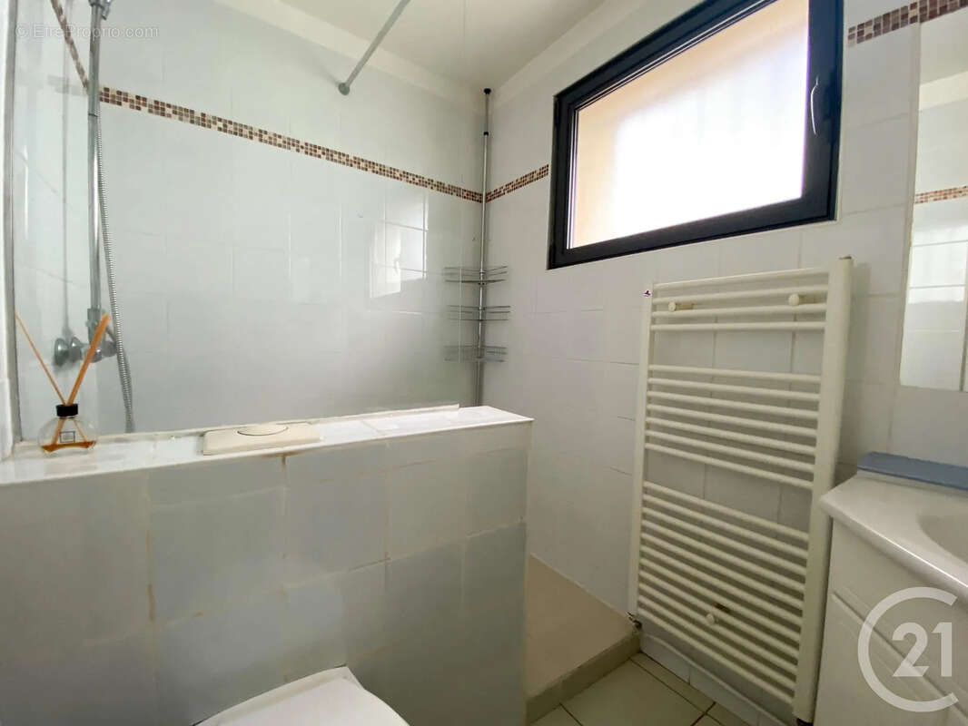 Maison 64 m² à Fontenilles  - photo 7