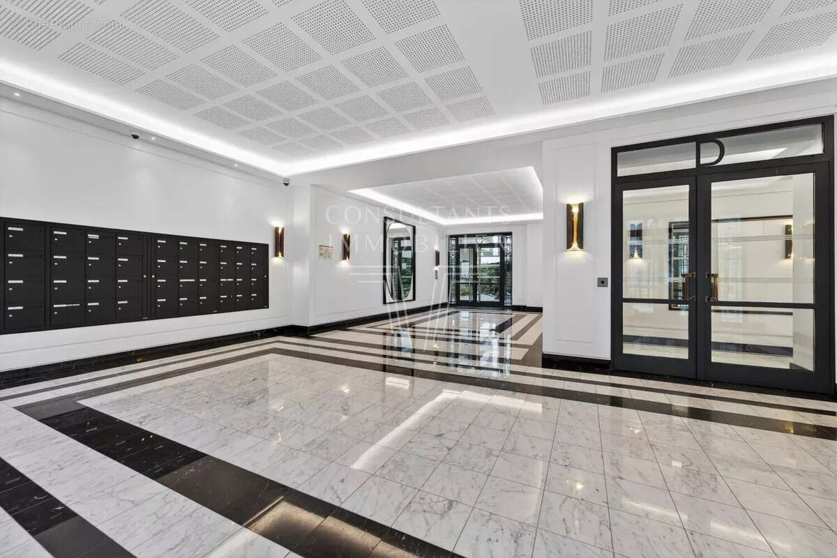 Appartement à LEVALLOIS-PERRET