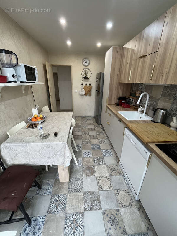 Grande Maison Familiale avec revenu locatif ! - photo 7