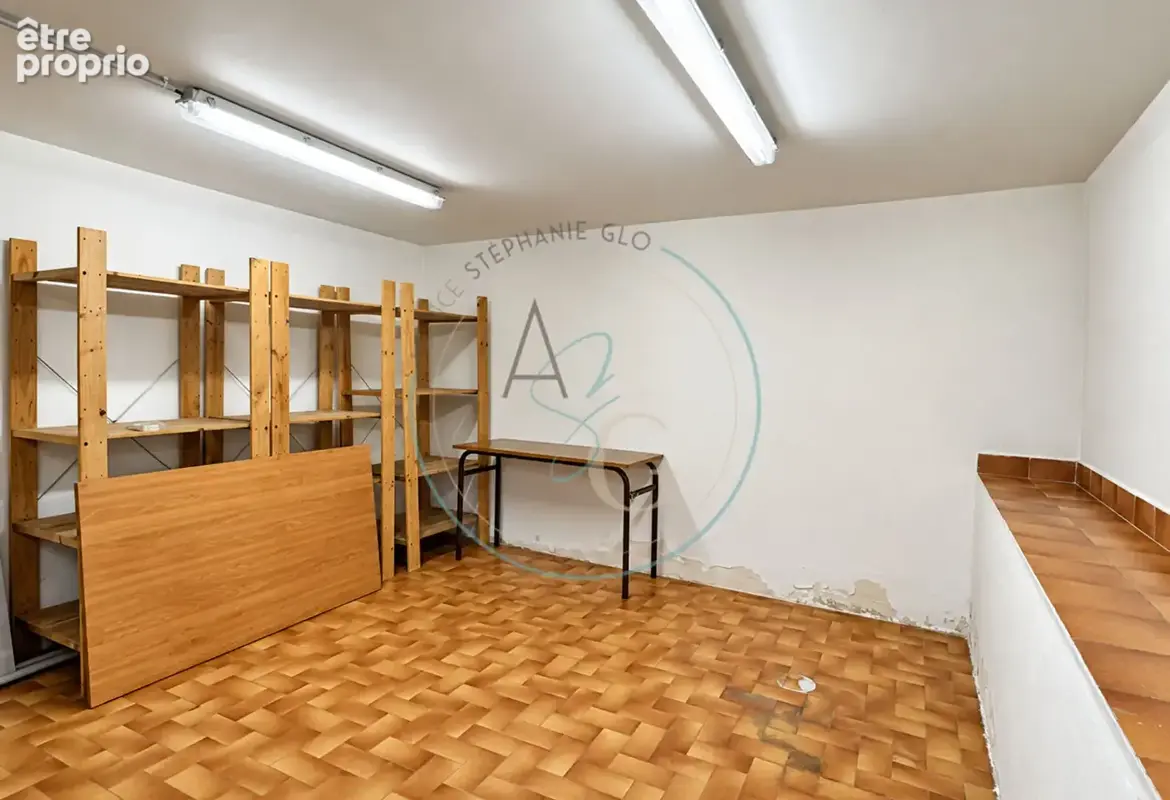 COGOLIN - Local commercial 90,23 m² - photo 4