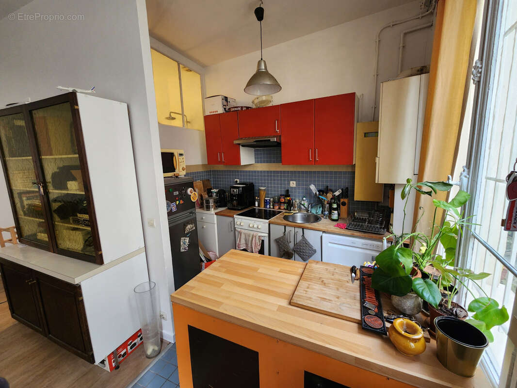 Appartement à PARIS-18E